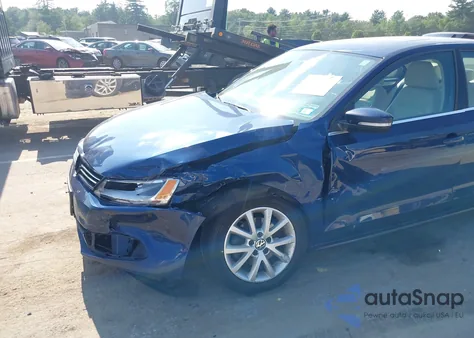 2013 Volkswagen Jetta 2.5L Se from USA, damaged, VIN 3VWDP7AJ1DM367552